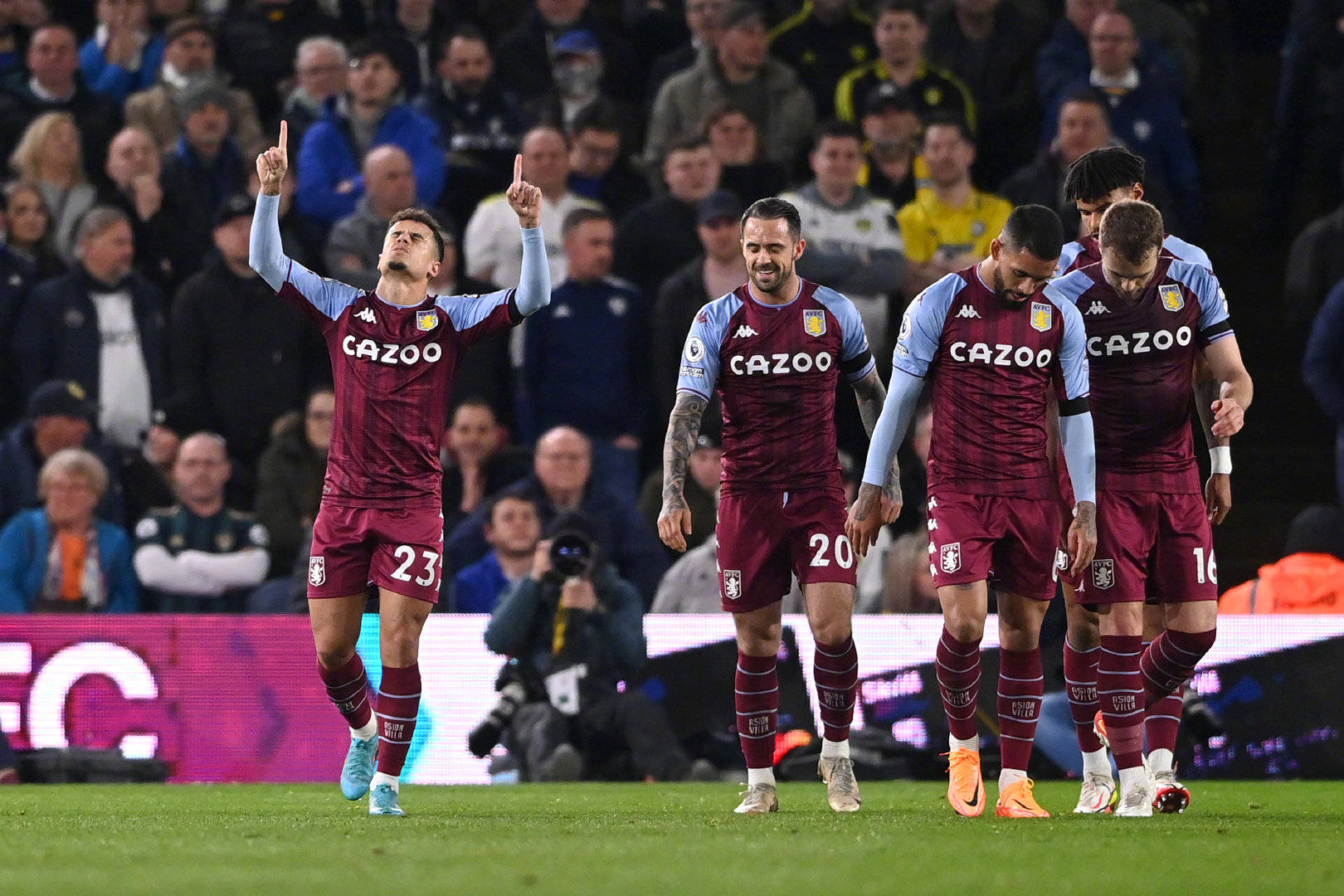 两队交锋 两队交锋